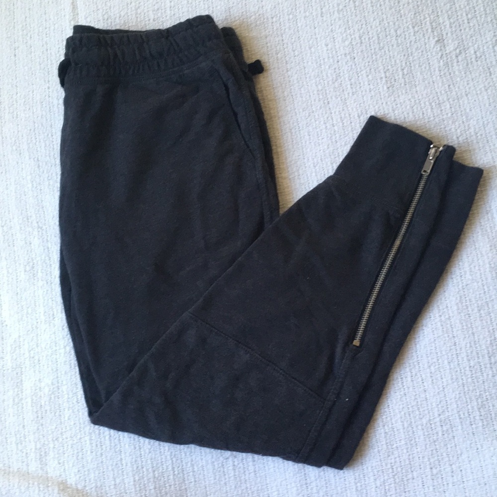 Gap joggers w/ quilted knee and zipper ankle